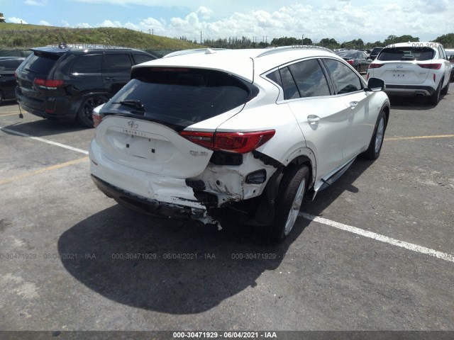 Photo 5 VIN: SJKCH5CP6KA010909 - INFINITI QX30 