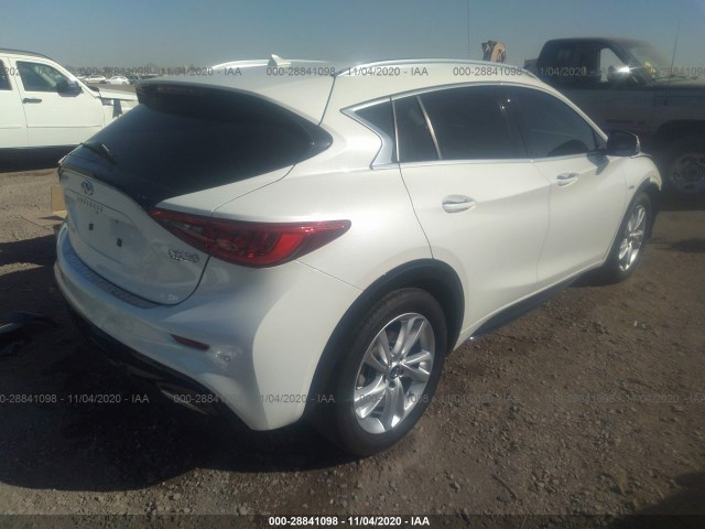 Photo 3 VIN: SJKCH5CP7HA028750 - INFINITI QX30 