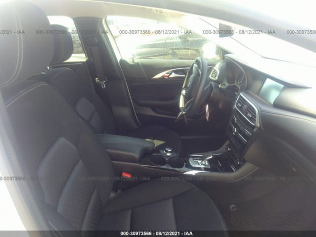 Photo 4 VIN: SJKCH5CP7JA006141 - INFINITI QX30 