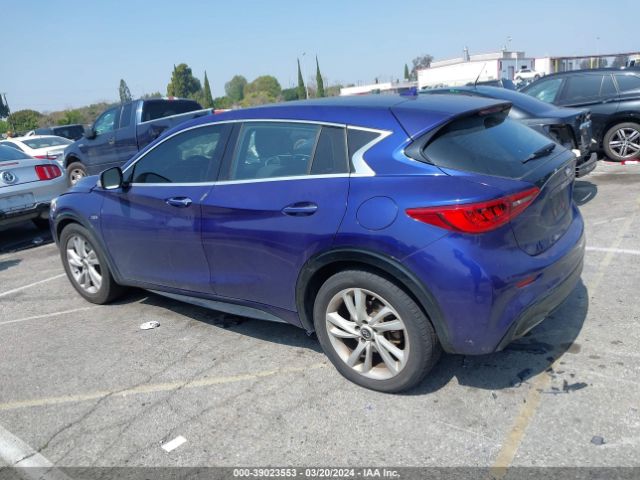 Photo 2 VIN: SJKCH5CP7JA043223 - INFINITI QX30 