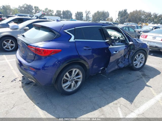 Photo 3 VIN: SJKCH5CP7JA043223 - INFINITI QX30 