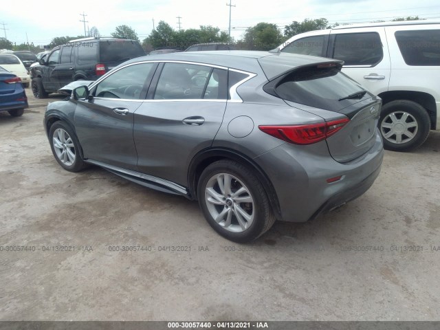 Photo 2 VIN: SJKCH5CP7JA050351 - INFINITI QX30 