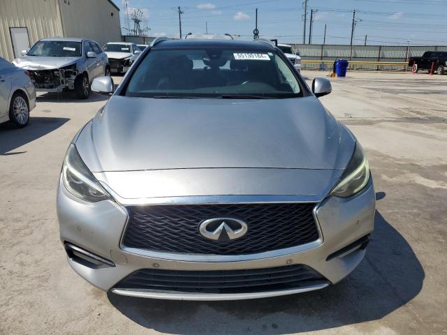 Photo 4 VIN: SJKCH5CP7JA056781 - INFINITI QX30 BASE 