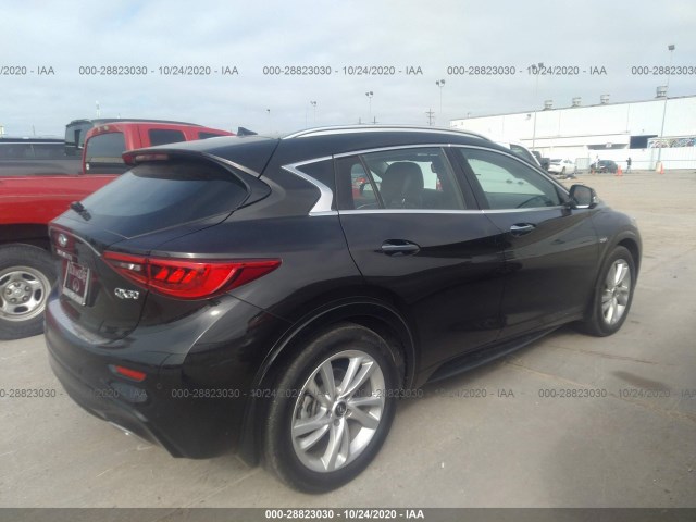 Photo 3 VIN: SJKCH5CP7KA011759 - INFINITI QX30 