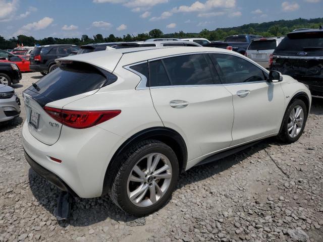 Photo 2 VIN: SJKCH5CP8HA017305 - INFINITI QX30 BASE 