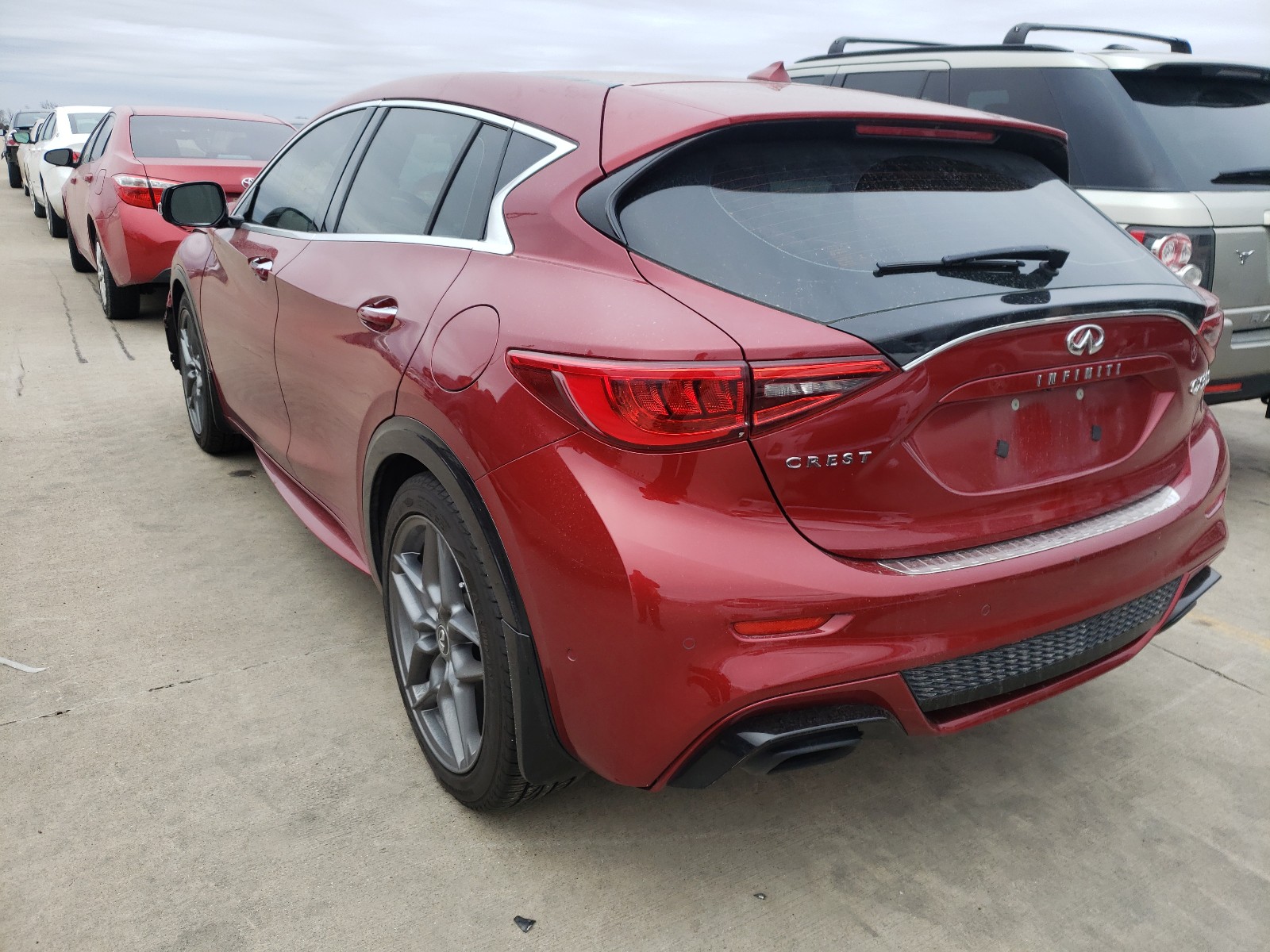 Photo 2 VIN: SJKCH5CP8HA018941 - INFINITI QX30 