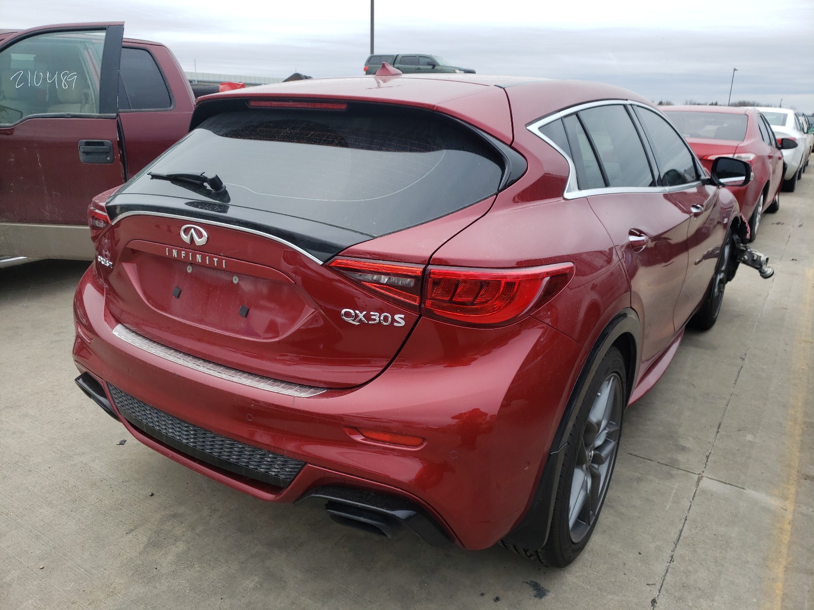 Photo 3 VIN: SJKCH5CP8HA018941 - INFINITI QX30 