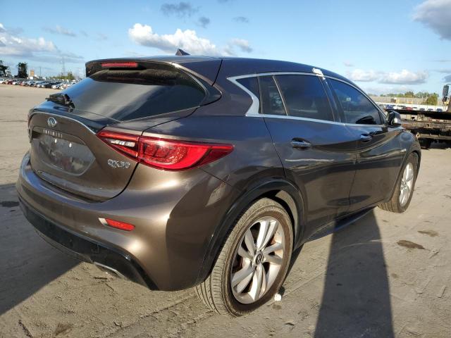 Photo 3 VIN: SJKCH5CP8HA031365 - INFINITI QX30 BASE 