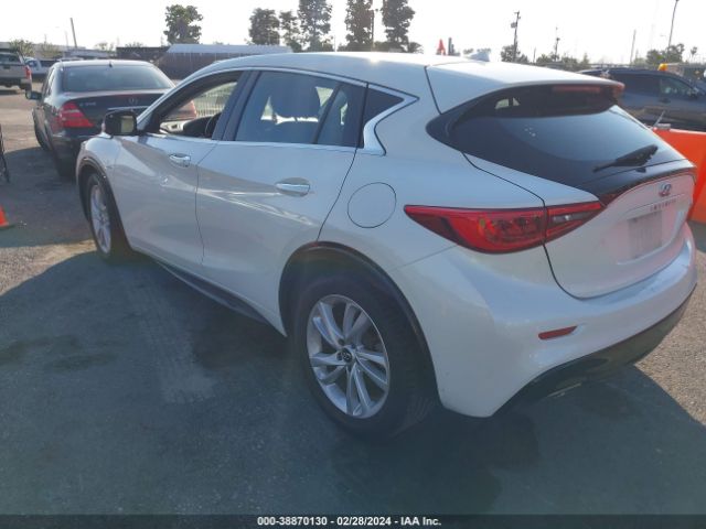 Photo 2 VIN: SJKCH5CP8HA039840 - INFINITI QX30 