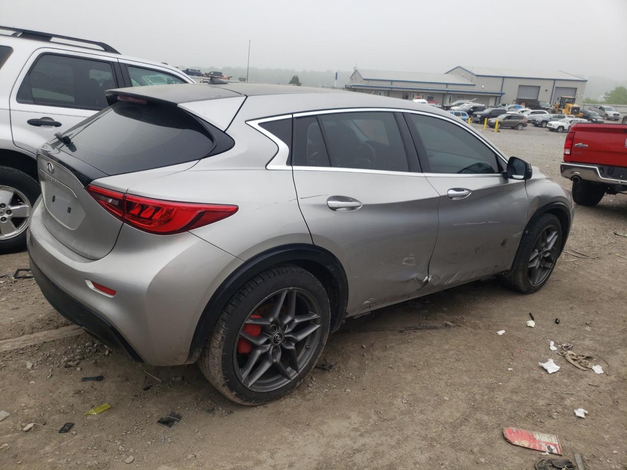 Photo 2 VIN: SJKCH5CP8JA058264 - INFINITI QX30 