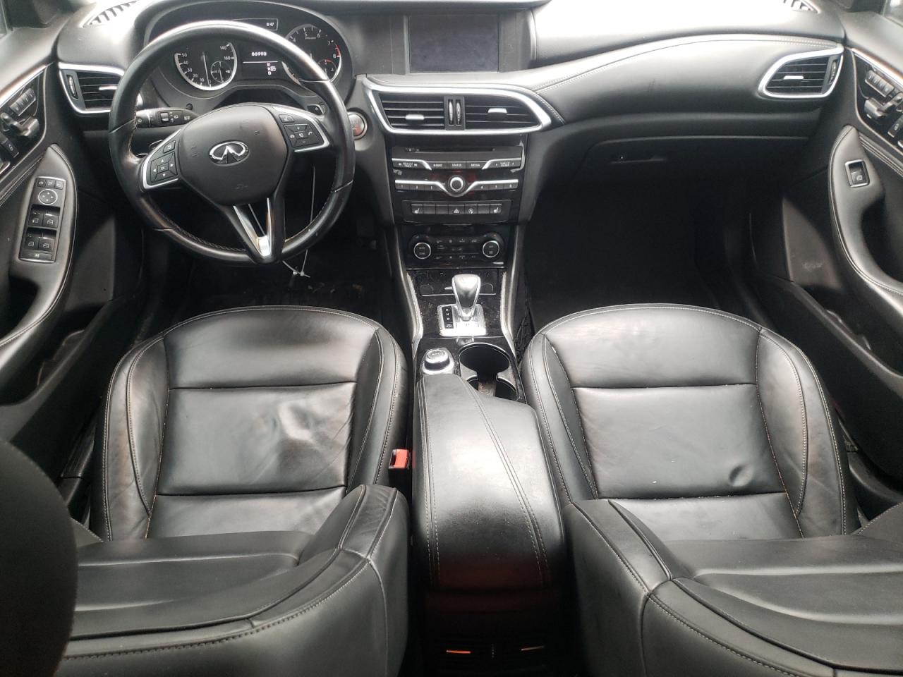 Photo 7 VIN: SJKCH5CP8JA058264 - INFINITI QX30 