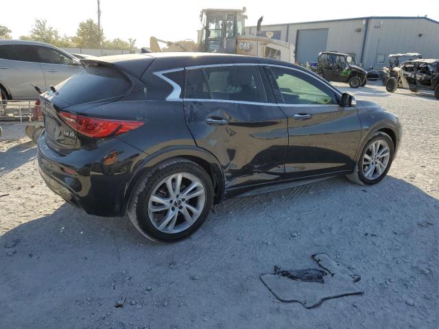 Photo 2 VIN: SJKCH5CP8KA006957 - INFINITI QX30 PURE 