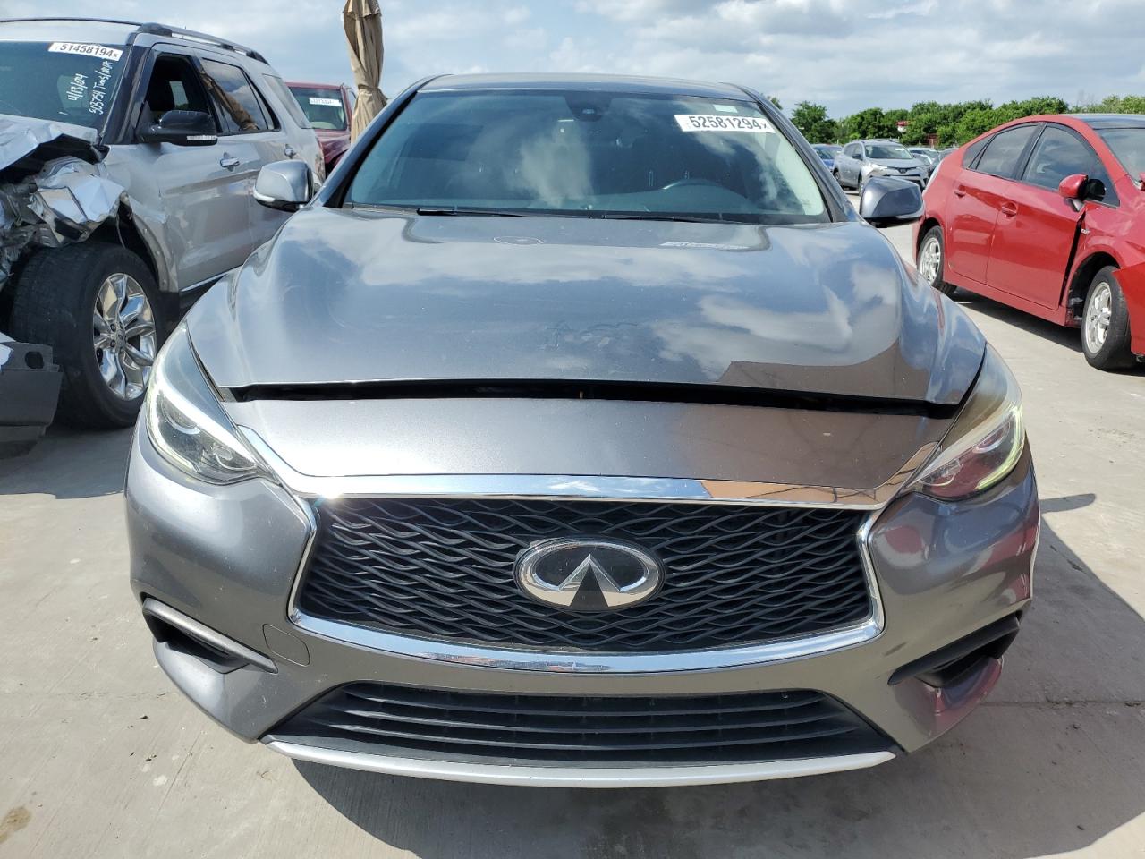 Photo 4 VIN: SJKCH5CP8KA011673 - INFINITI QX30 