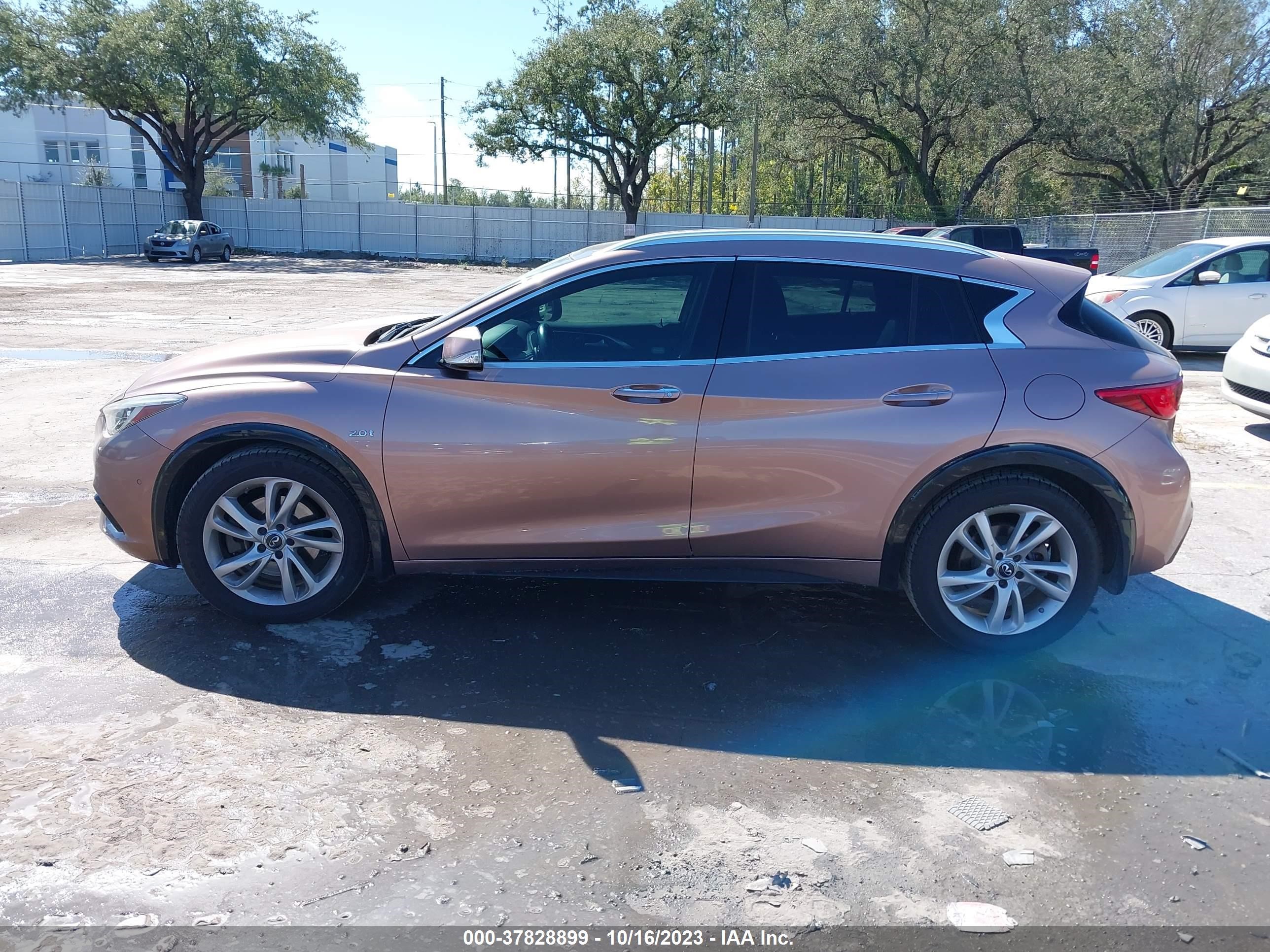 Photo 13 VIN: SJKCH5CP9HA023212 - INFINITI QX30 