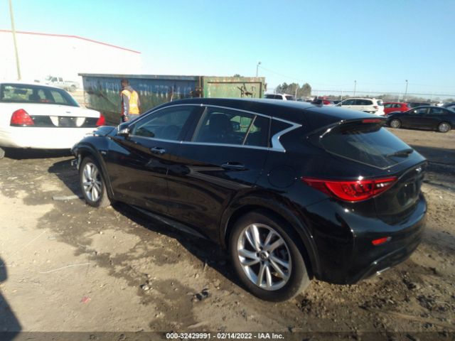 Photo 2 VIN: SJKCH5CP9HA035554 - INFINITI QX30 