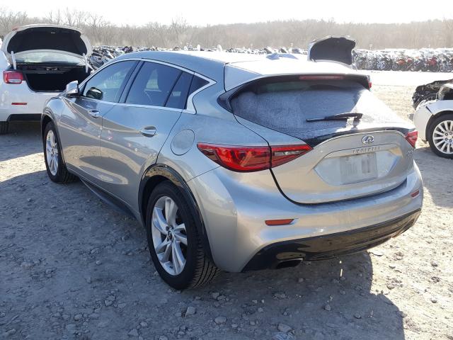 Photo 2 VIN: SJKCH5CP9HA039927 - INFINITI QX30 BASE 