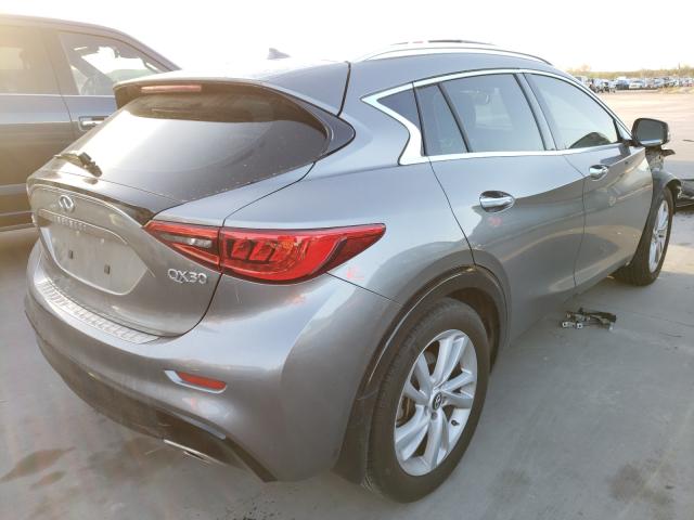 Photo 3 VIN: SJKCH5CP9JA004438 - INFINITI QX30 BASE 