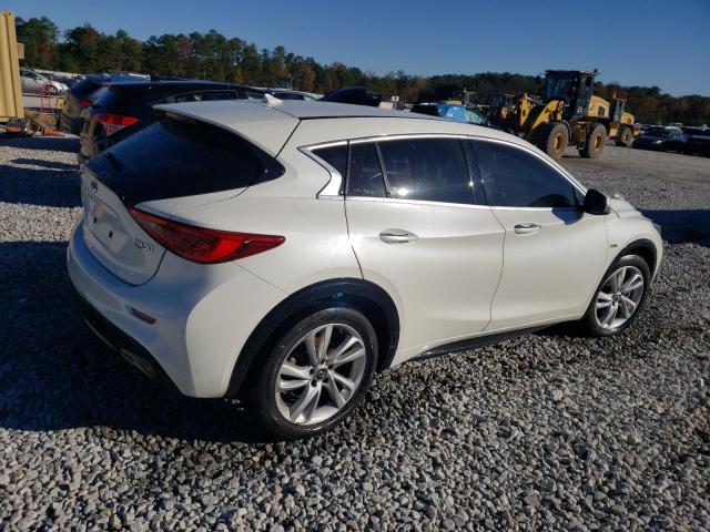 Photo 2 VIN: SJKCH5CP9JA043837 - INFINITI QX30 BASE 