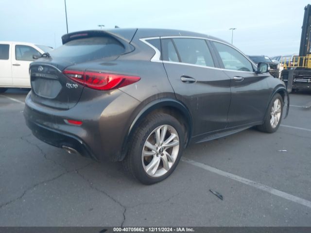 Photo 3 VIN: SJKCH5CP9JA048049 - INFINITI QX30 