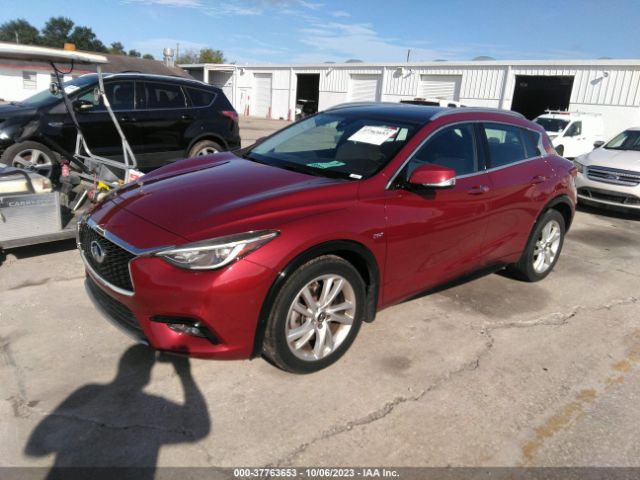 Photo 1 VIN: SJKCH5CP9JA049170 - INFINITI QX30 