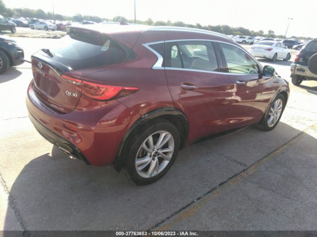 Photo 3 VIN: SJKCH5CP9JA049170 - INFINITI QX30 