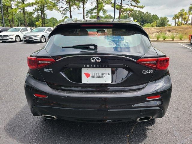 Photo 4 VIN: SJKCH5CP9JA054451 - INFINITI QX30 