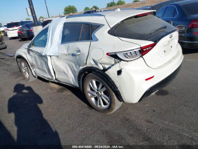 Photo 2 VIN: SJKCH5CP9KA009866 - INFINITI QX30 