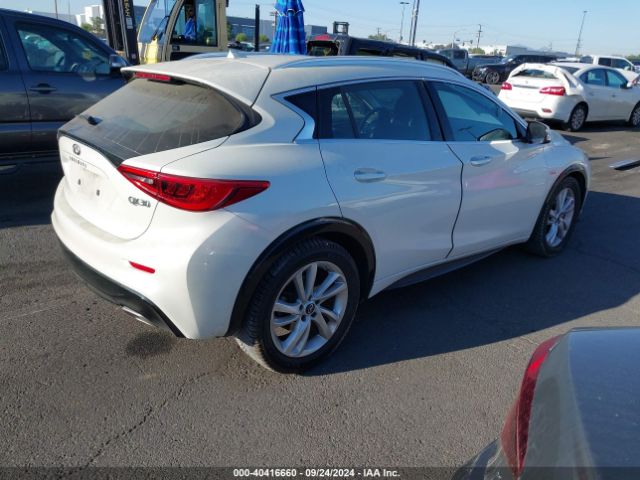 Photo 3 VIN: SJKCH5CP9KA009866 - INFINITI QX30 