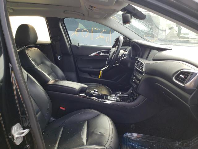 Photo 4 VIN: SJKCH5CPXHA020433 - INFINITI QX30 BASE 