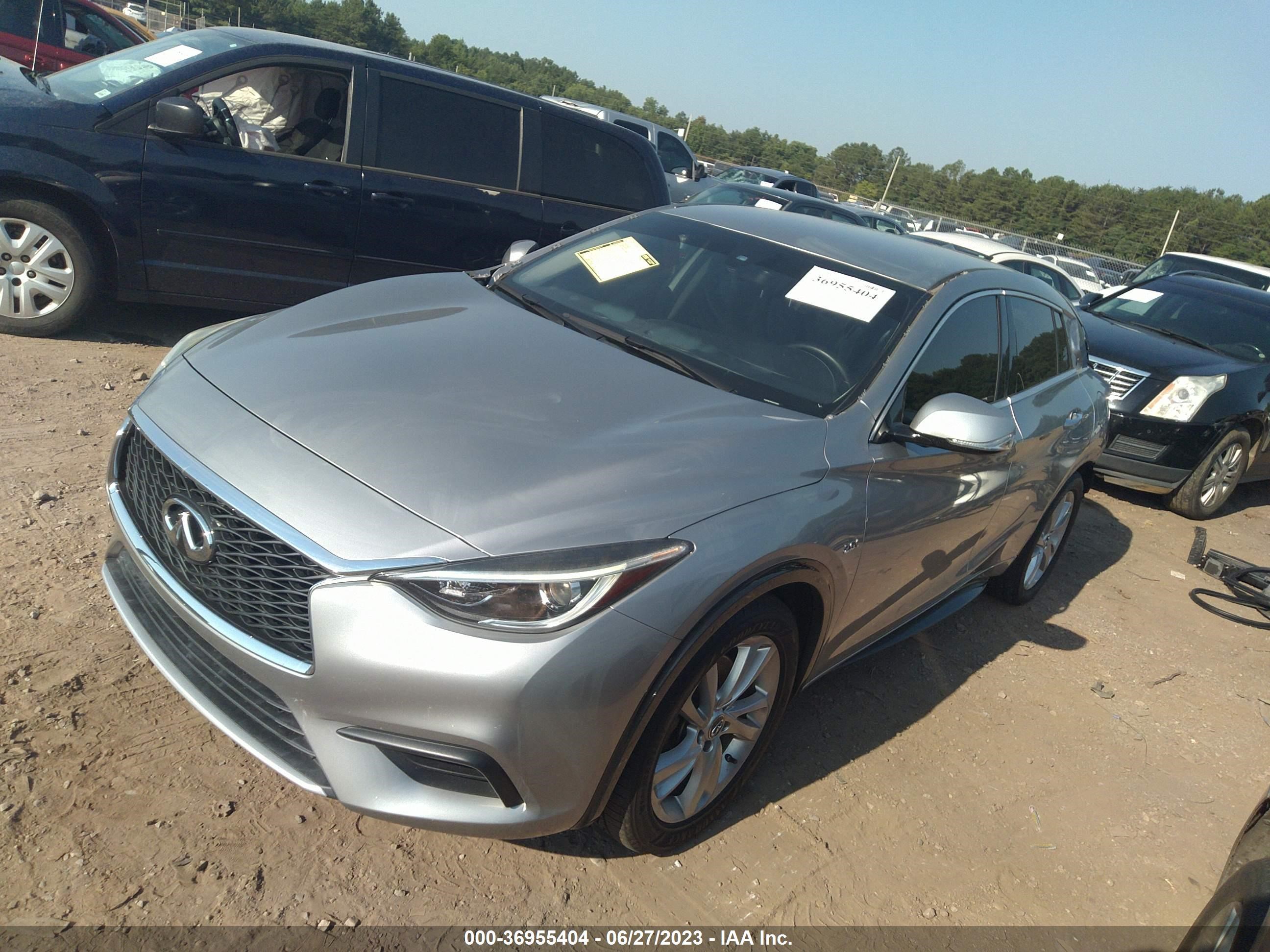 Photo 1 VIN: SJKCH5CPXHA033697 - INFINITI QX30 