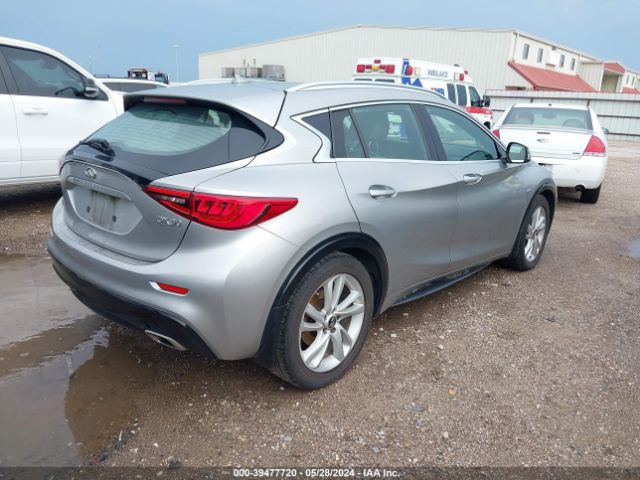 Photo 3 VIN: SJKCH5CPXJA005551 - INFINITI QX30 