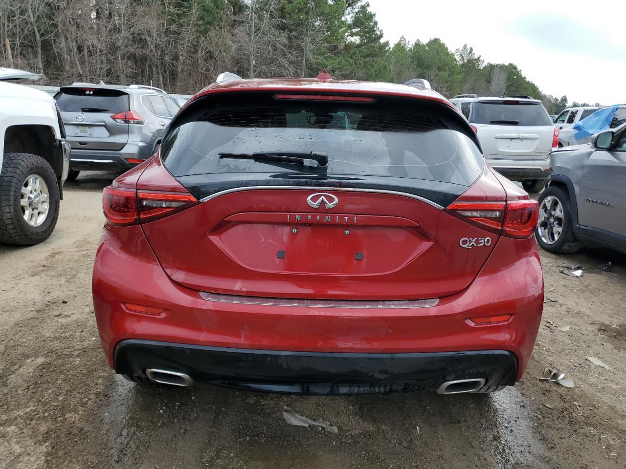 Photo 5 VIN: SJKCH5CPXJA055494 - INFINITI QX30 