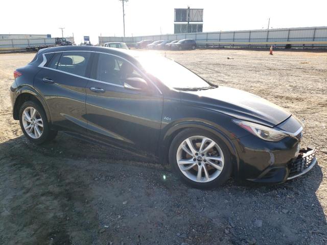 Photo 3 VIN: SJKCH5CPXJA058735 - INFINITI QX30 