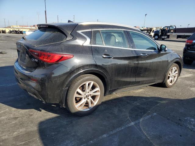 Photo 2 VIN: SJKCH5CPXKA008371 - INFINITI QX30 PURE 