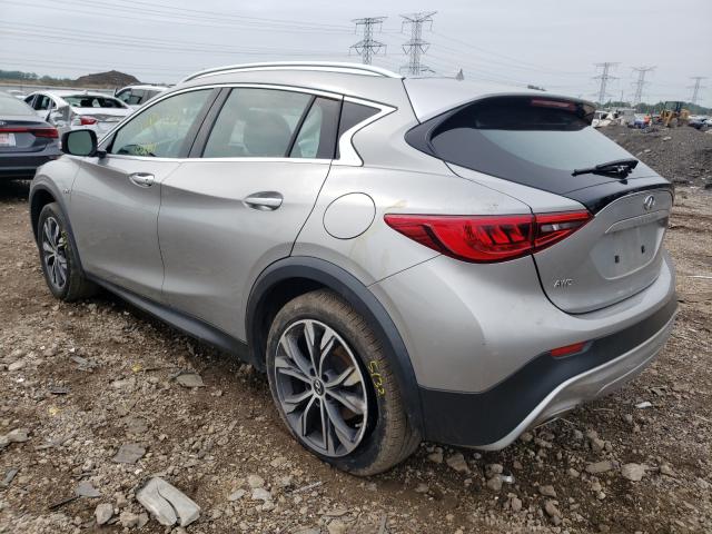 Photo 2 VIN: SJKCH5CR0HA033130 - INFINITI QX30 BASE 