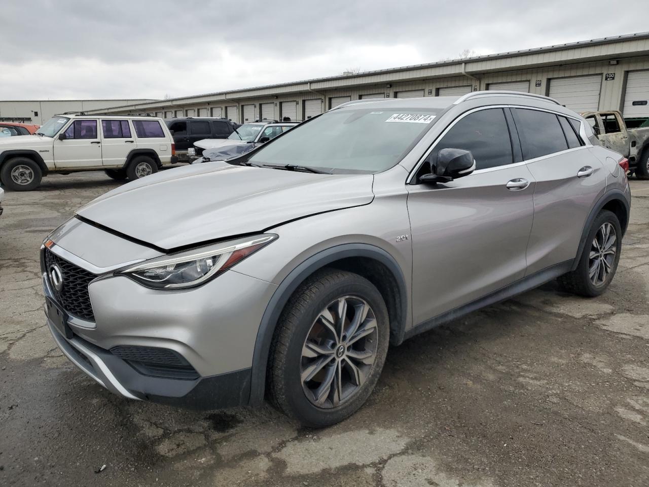 Photo 0 VIN: SJKCH5CR0HA033712 - INFINITI QX30 