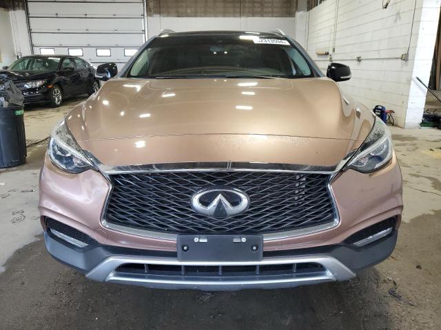 Photo 4 VIN: SJKCH5CR0HA036576 - INFINITI QX30 BASE 