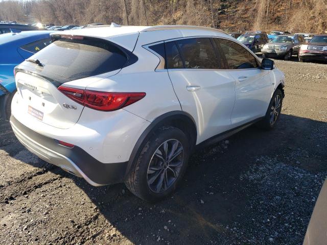 Photo 2 VIN: SJKCH5CR0JA044151 - INFINITI QX30 PURE 