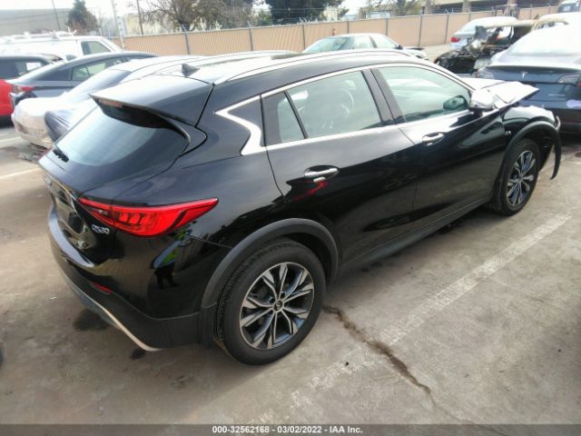 Photo 3 VIN: SJKCH5CR0JA047888 - INFINITI QX30 