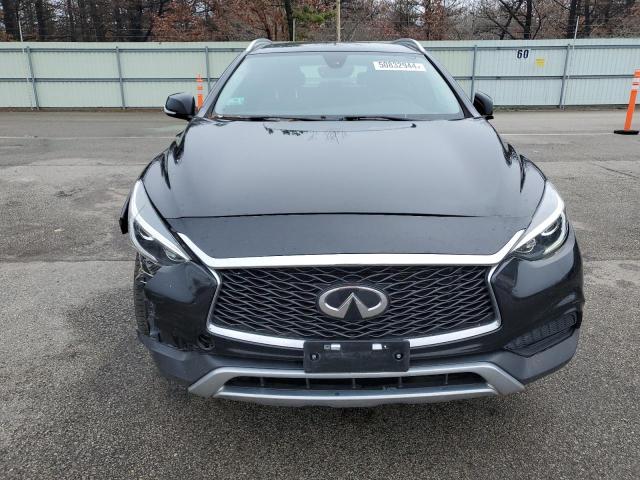 Photo 4 VIN: SJKCH5CR0KA009322 - INFINITI QX30 LUXE 