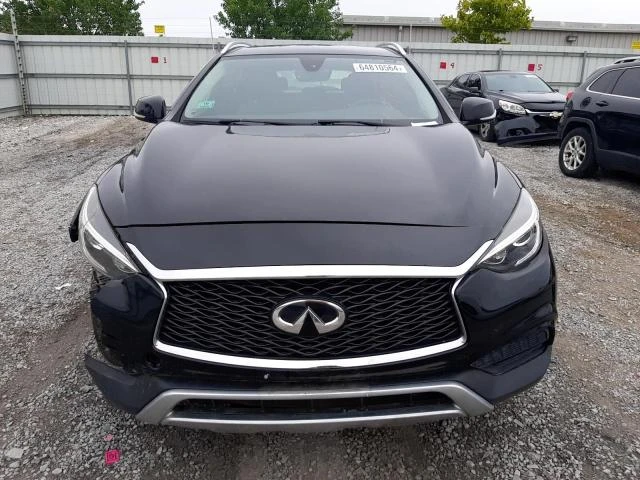 Photo 4 VIN: SJKCH5CR0KA009322 - INFINITI QX30 LUXE 