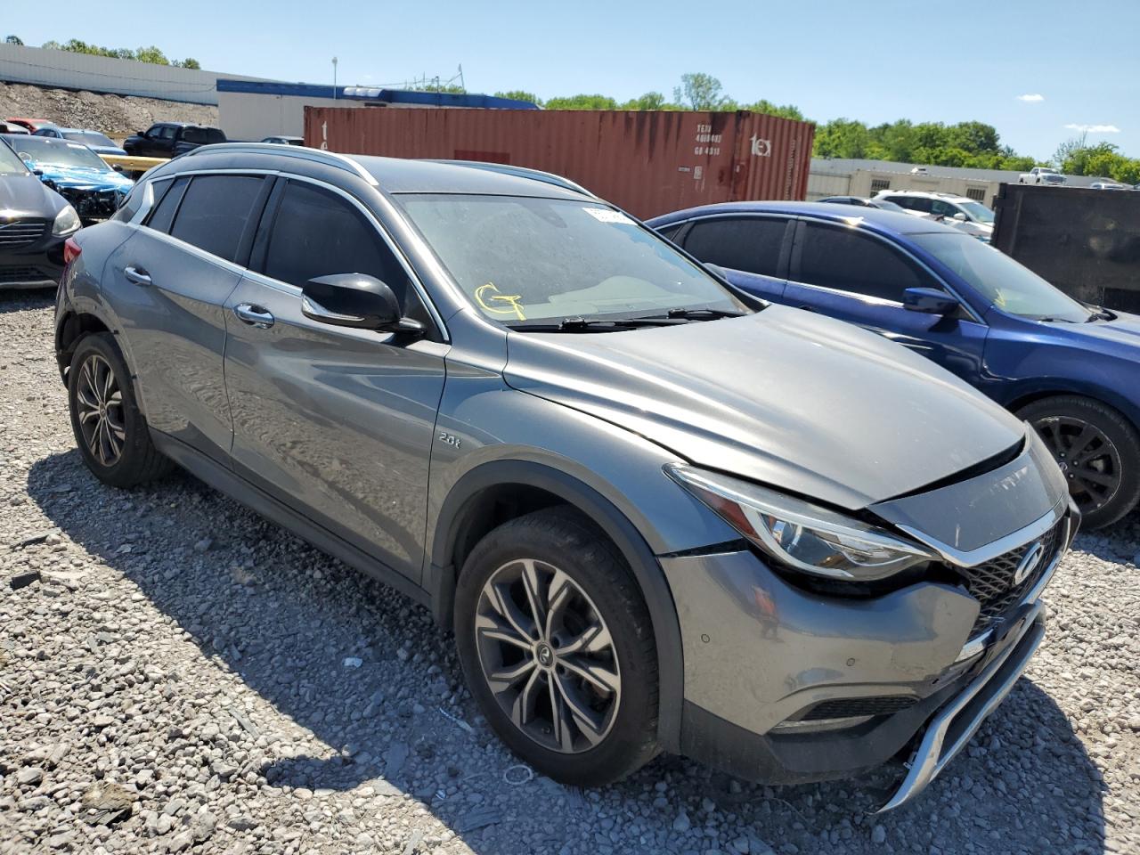 Photo 3 VIN: SJKCH5CR1HA023884 - INFINITI QX30 