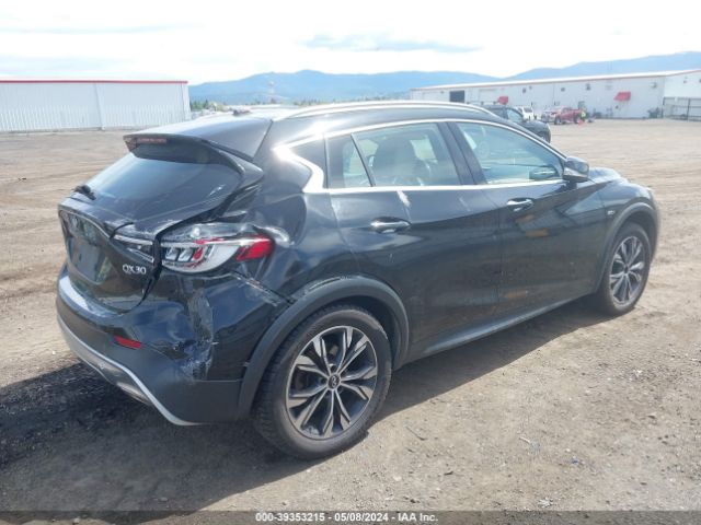 Photo 3 VIN: SJKCH5CR1HA024789 - INFINITI QX30 