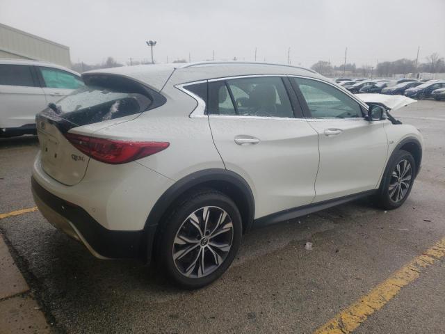 Photo 2 VIN: SJKCH5CR1HA025439 - INFINITI QX30 BASE 