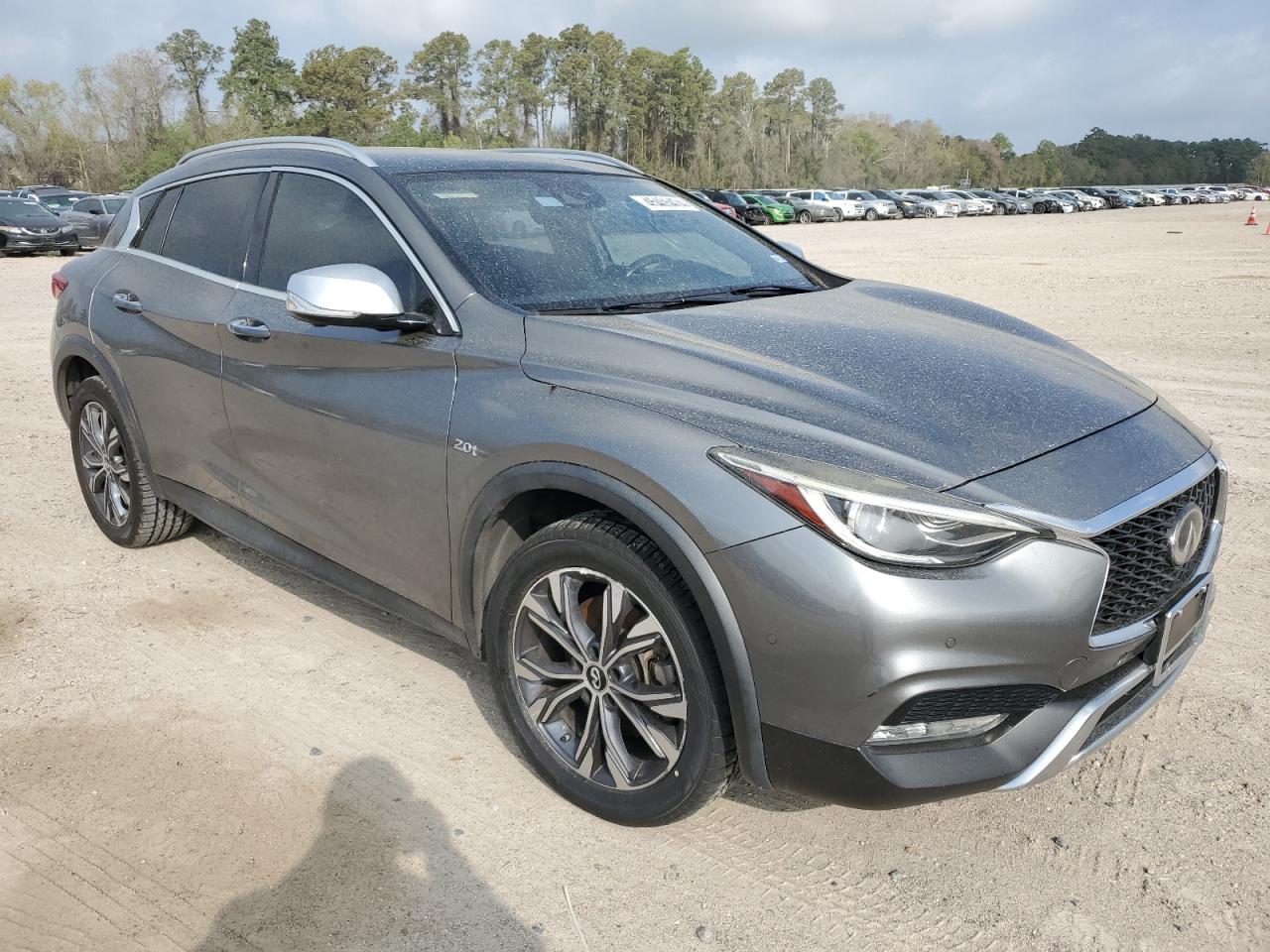 Photo 3 VIN: SJKCH5CR1HA034416 - INFINITI QX30 