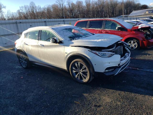 Photo 3 VIN: SJKCH5CR1JA043588 - INFINITI QX30 