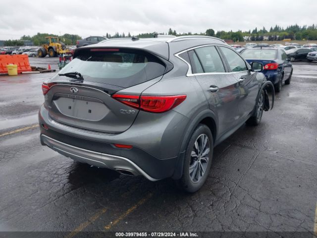 Photo 3 VIN: SJKCH5CR1JA045793 - INFINITI QX30 