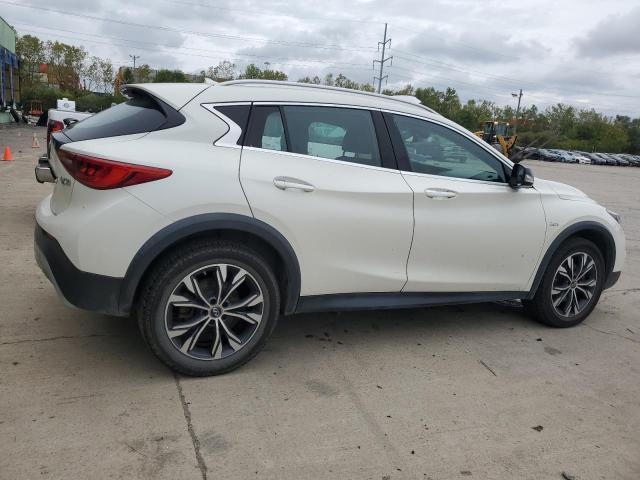 Photo 2 VIN: SJKCH5CR1JA047964 - INFINITI QX30 