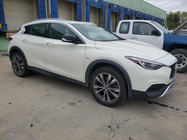 Photo 3 VIN: SJKCH5CR1JA047964 - INFINITI QX30 