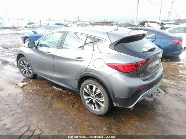 Photo 2 VIN: SJKCH5CR1JA058673 - INFINITI QX30 